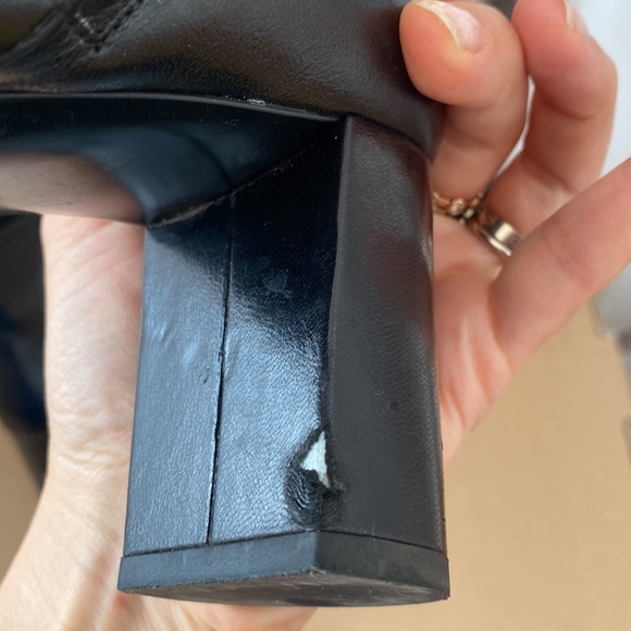 YSL boots, size 40 (runs size small) perfect for SZ 39, black. Very comfortable - Picture 7 of 9